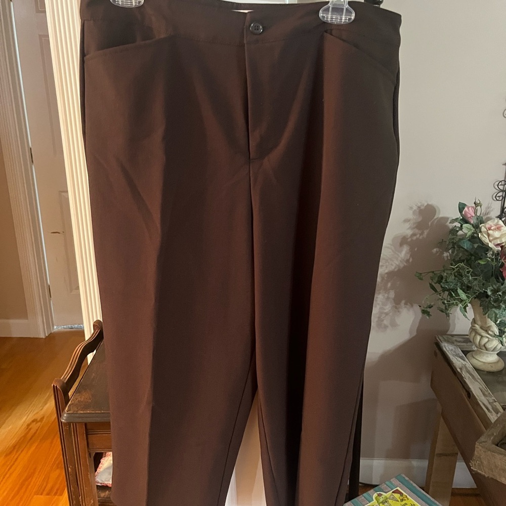 Dressy brown capris